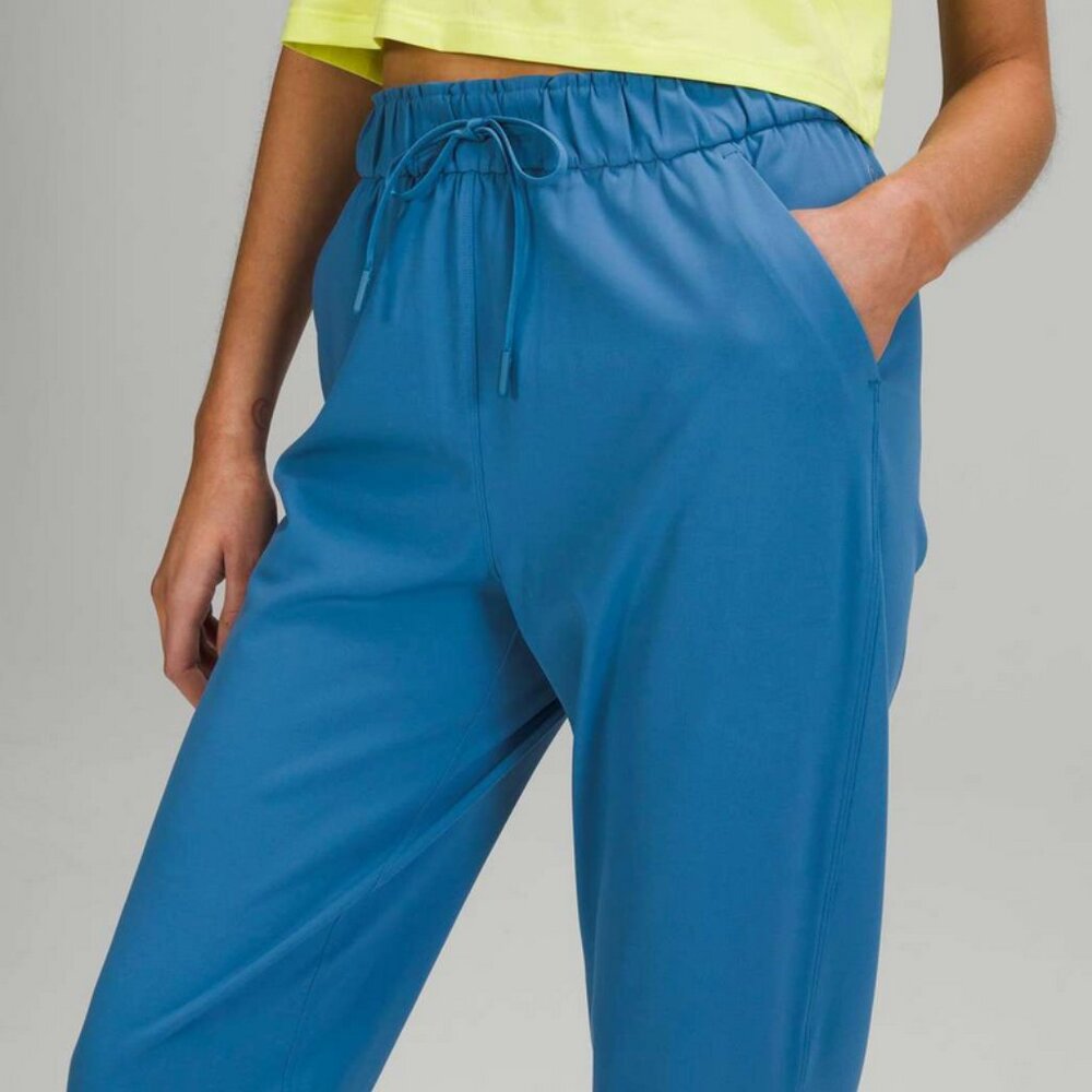 NWOT Lululemon Keep Moving Jogger 7/8 High-Rise - Blue - Size 14